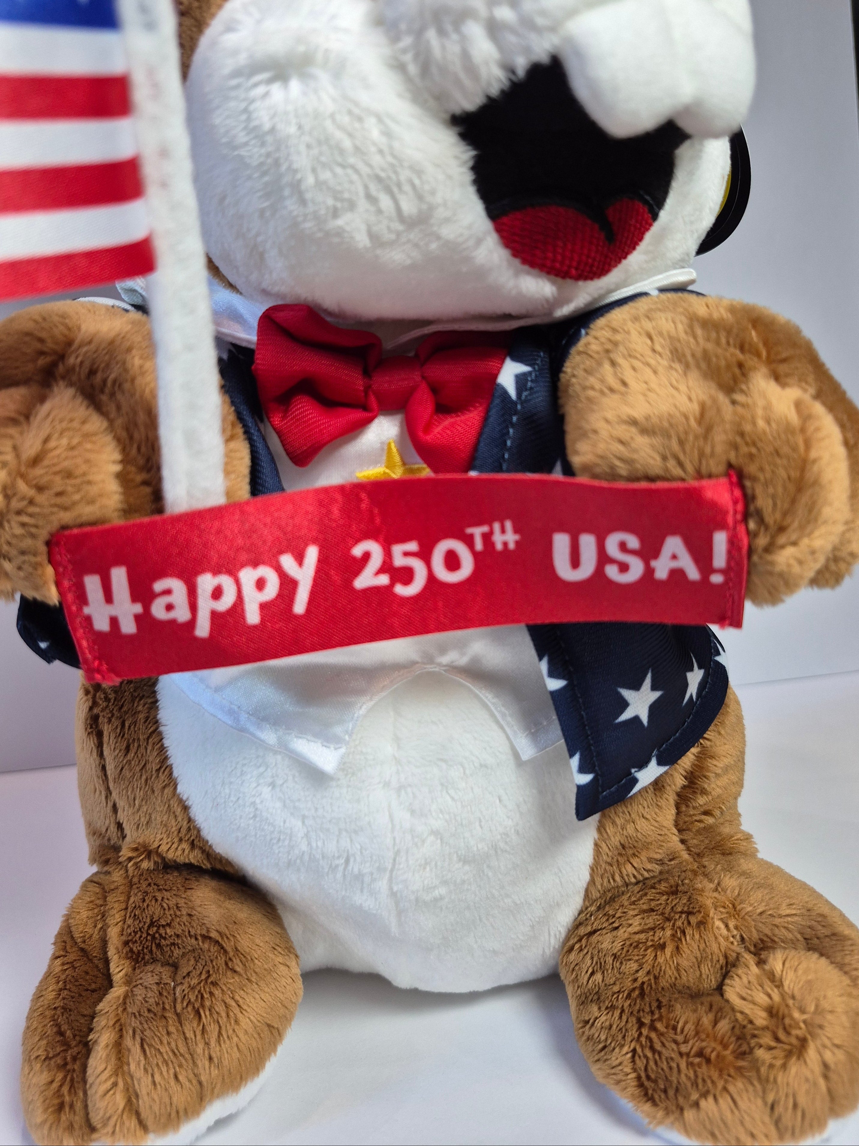 Buc-ee's Patriotic Plush - Happy 250th USA